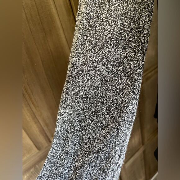 Women’s Scrapbook Black/Animal Print Blouse. - Picture 3 of 7